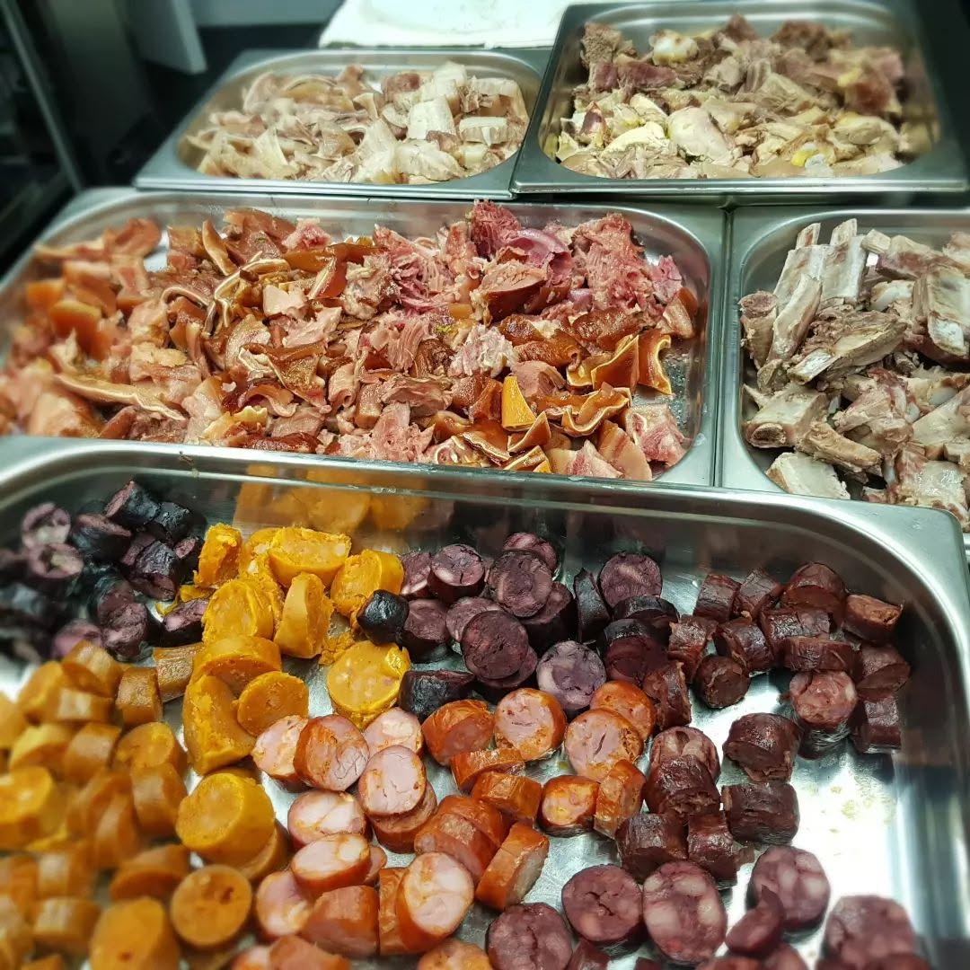 Bastidores da Casa da Laje — no passe